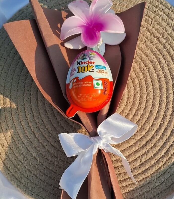 Mini Kinder Joy Bouquet