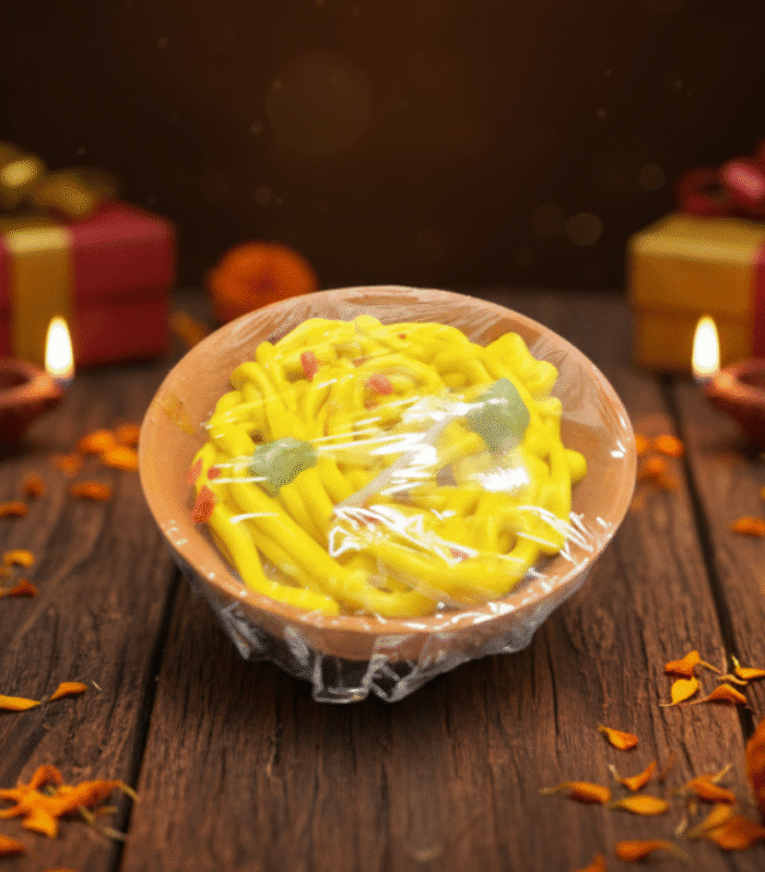 Noodles shape candle